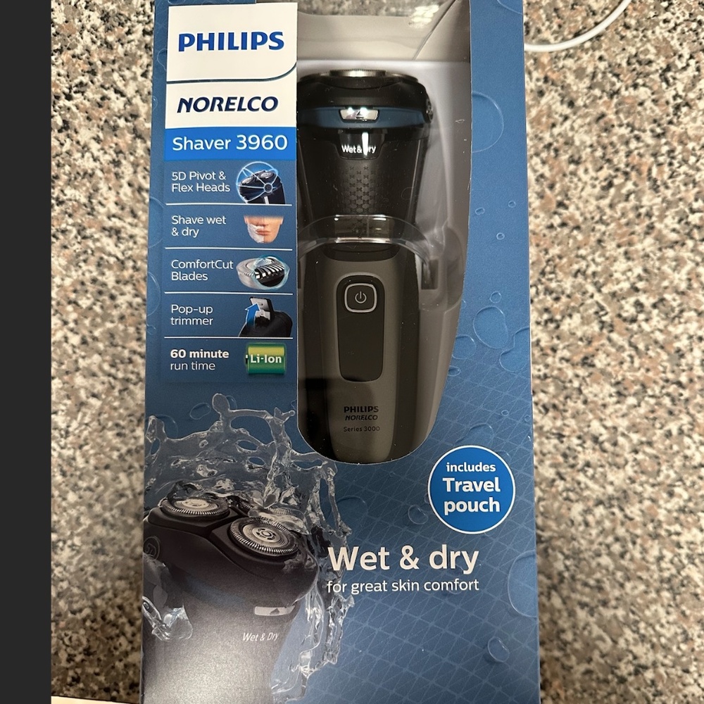 Phillips Norelco 3960 Electric Shaver
